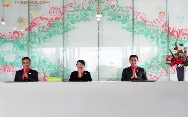 Mikie Holiday Resort & Hotel