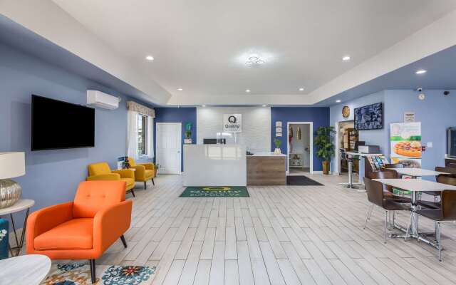 Quality Inn & Suites Suffolk West