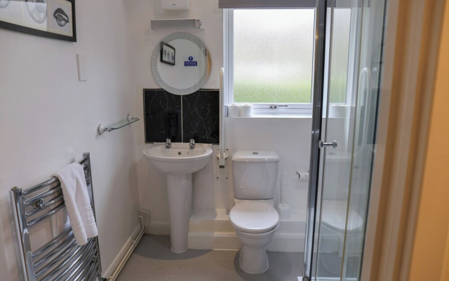 Jubilee Bungalow Pet Friendly Sleeps 4