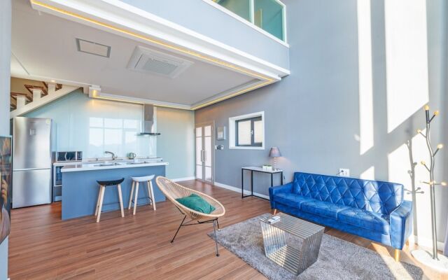 Namhae Lounge 32 Resort C