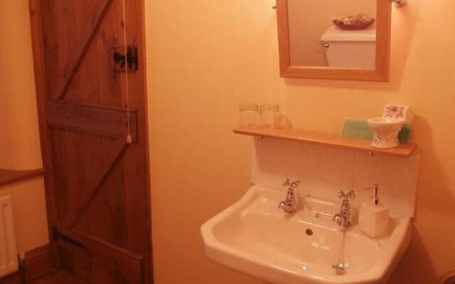 Riverside B & B