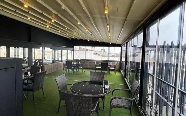 Seref Hotel