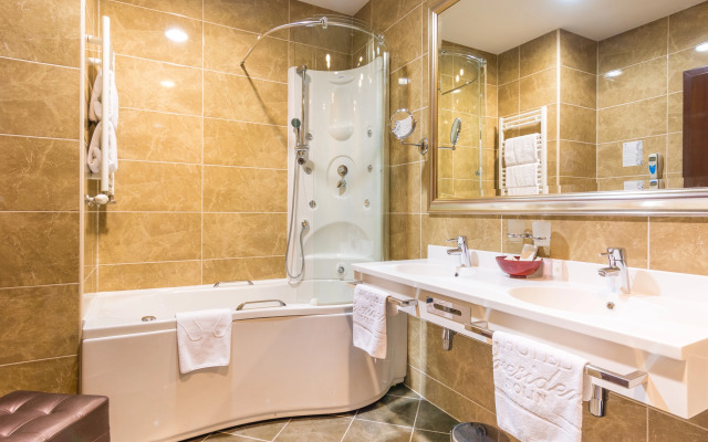 Hotel President Solin