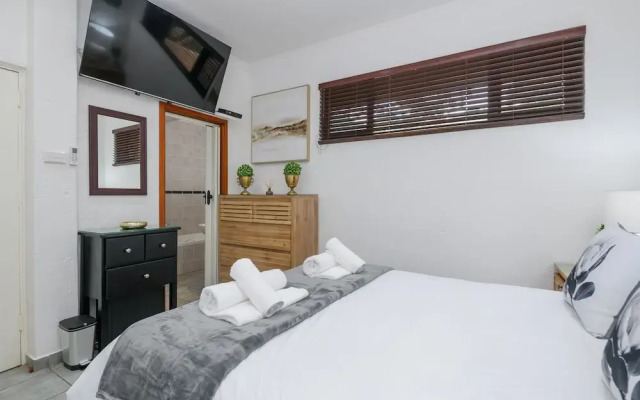 San Lameer Villa Rentals 2908