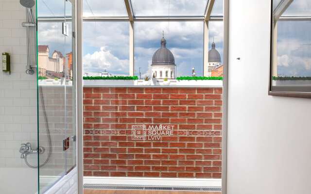 Best Western Plus Market Square Lviv