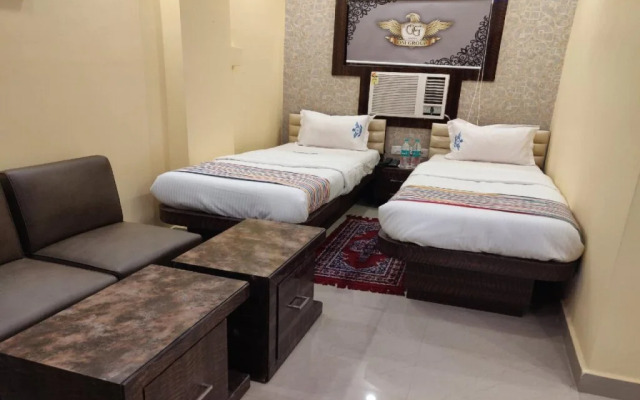 Hotel Ops By OYO Rooms