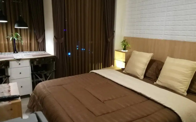Pleasant Tifolia Studio Cozy Room In Kelapa Gading