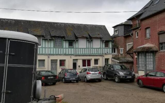 Studio dans un centre équestre .