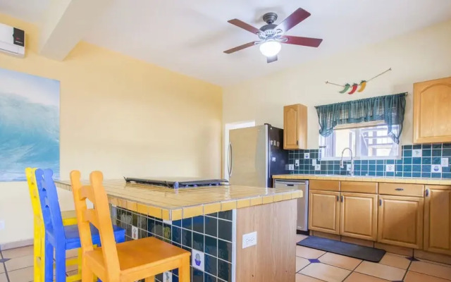 Cozy Stay 2 blocks from the beach