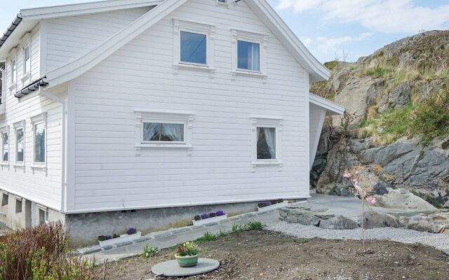 7 Person Holiday Home In Skudeneshavn