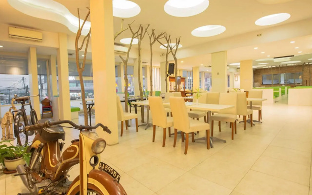 Front One Resort Magelang