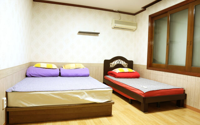 Seoul Myeongdong Stay - Hostel