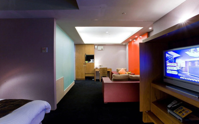 H.M.Hotel