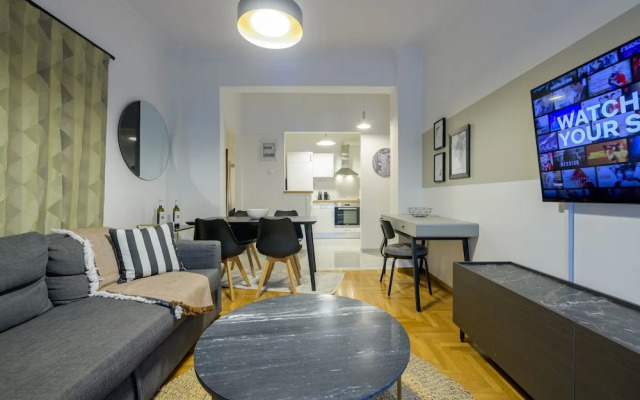 Fully Renovated Flat in Prime Location