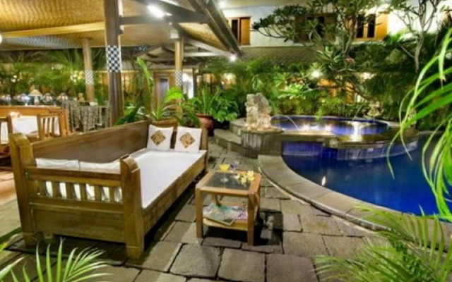Nyiur Indah Beach Hotel