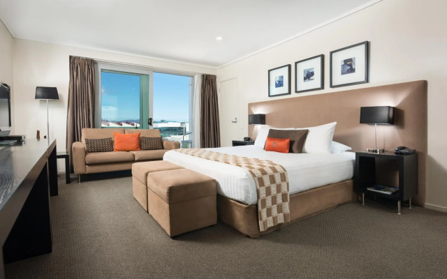 Hotel on Devonport