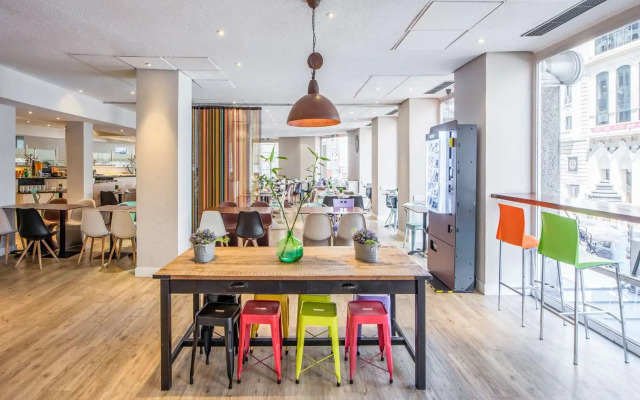 Hotel Madrid Gran Via 25, Affiliated by Meliá