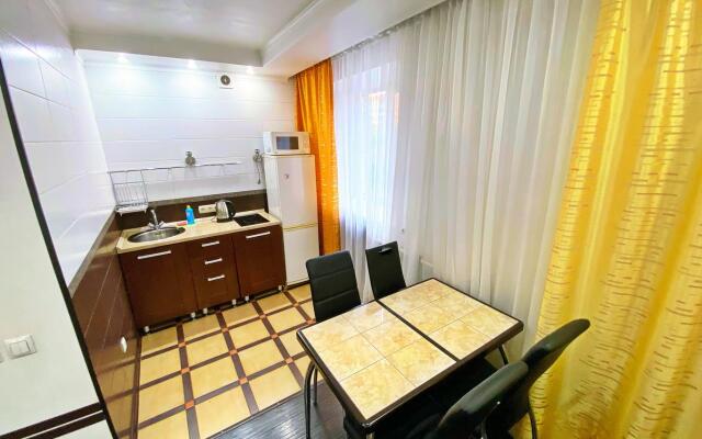 Апартаменты Байкал на улице Декабристов 38