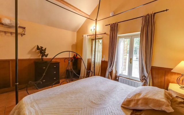 Holiday Home in a Park in Raizeux With Terrace