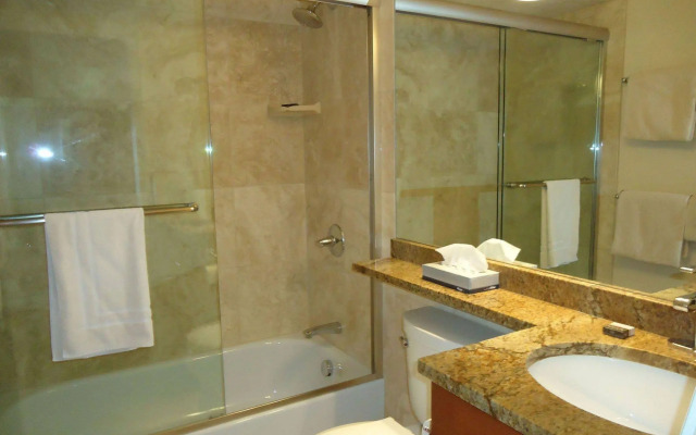 Chateau Blanc Condominiums