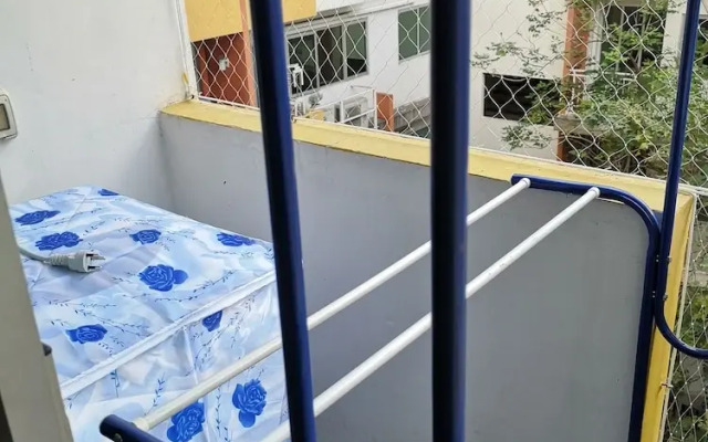 Comfy Deluxe One Bedroom