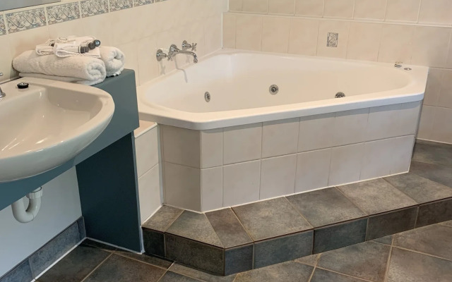 Arthur Phillip Motor Inn