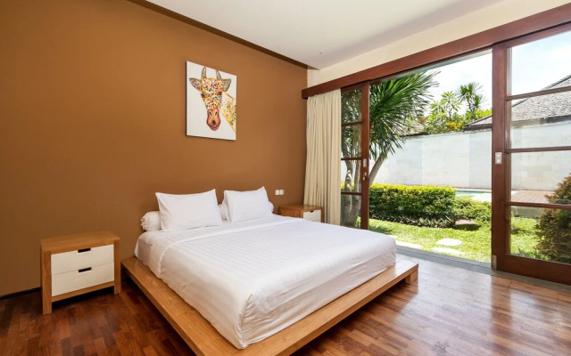 Villa Camilla 2 by Villa Finder