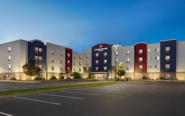 Candlewood Suites Springfield North, an IHG Hotel