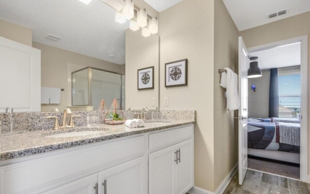 Jewel on Budget Accommodate 20 People