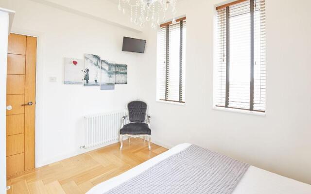 Host Stay Boutique Balcony