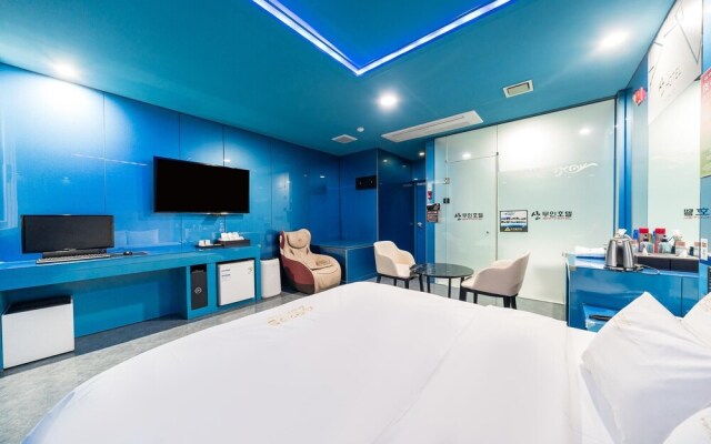 Yeosu San Self Check-in Hotel