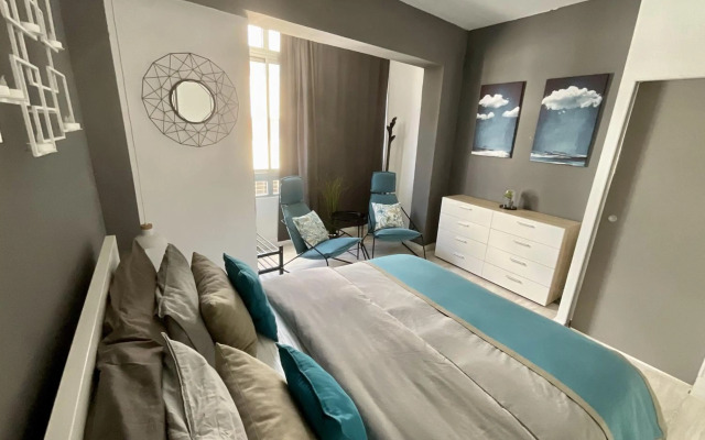 Santa Cruz Luxury Low-Cost Apartment with Terrace & Views