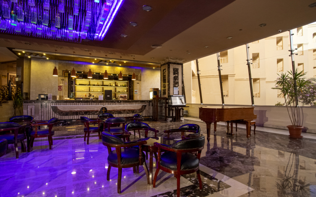 AMC Royal Hotel & Spa