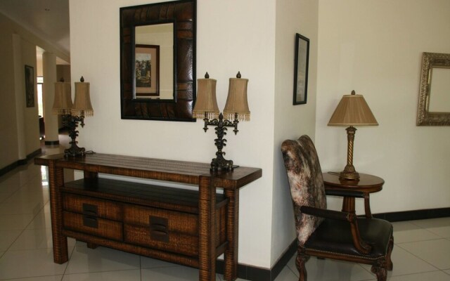 Macha-Leni on 10 Boutique Hotel