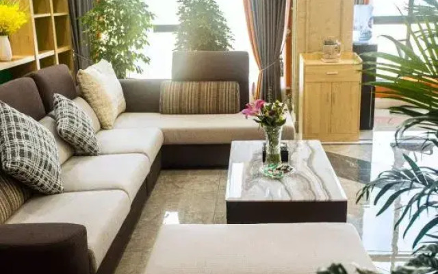 Yafeng Hotel (Xinyang Libao Square Wanxiangcheng Branch)