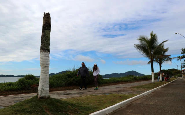 Curta Praia de Armação Casa Hortênsia