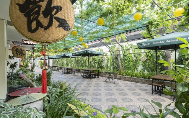 OYO 1992 China Town Hotel Bali