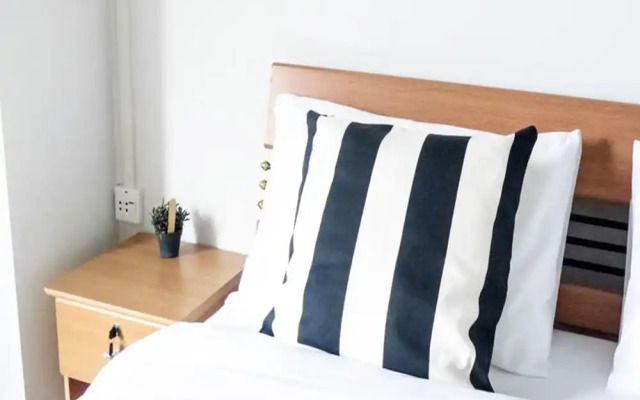 Warm Hug Home & Apartment