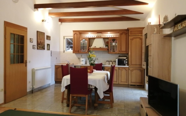 Holiday house Mare - open pool and pool for children: Kastel Novi, Riviera Split
