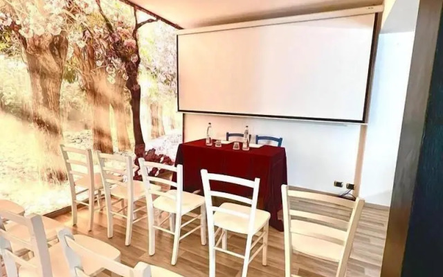 Hotel Joli