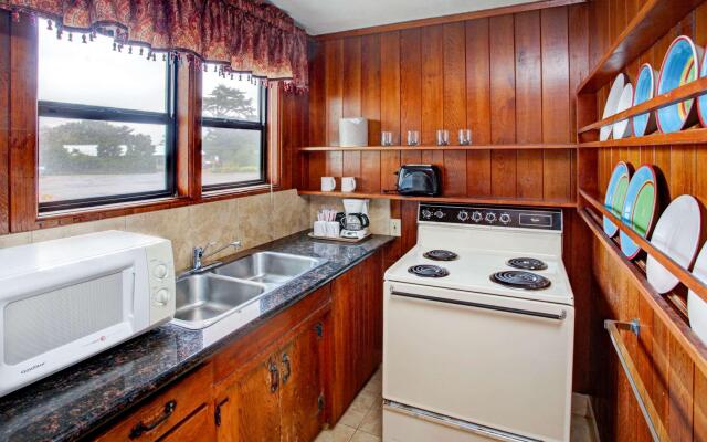 Clarion Inn Surfrider Resort