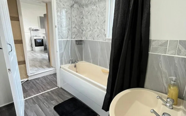 Beautiful 4-bed House in Ramsgate