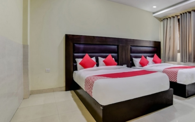 OYO Flagship 26585 Bhera Enclave Paschim Vihar