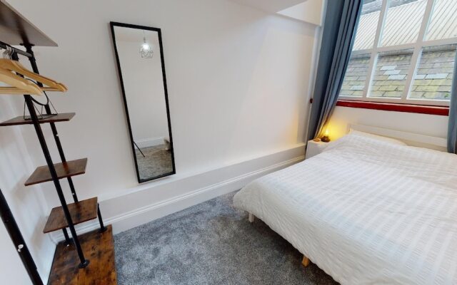 Hu1 Boutique City Apartment - Sleeps 6