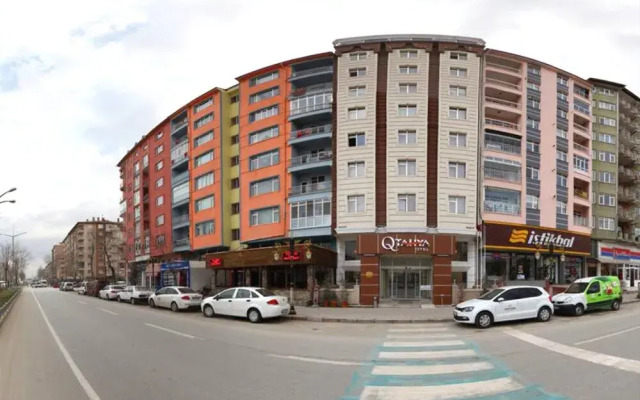 Qtahya Hotel