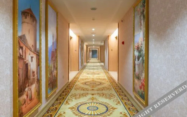 Vienna International Hotel (Li County Administrative Center New District)