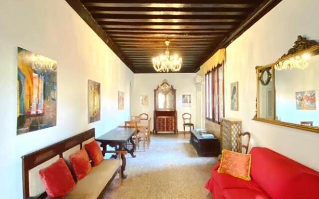 CA’ SAMUELE Authentic Venetian Apartment