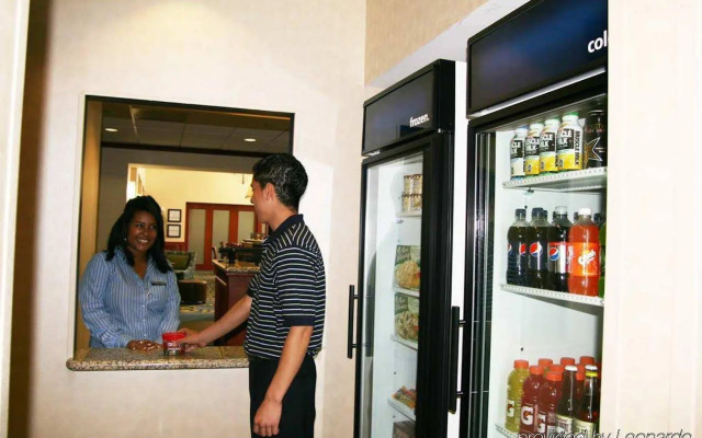 Hampton Inn & Suites Ridgecrest