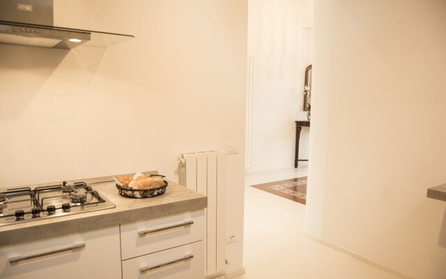 Numero 12 White Home 14