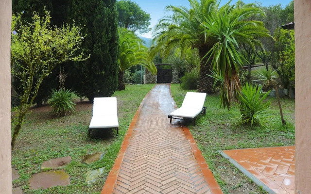 Villa in Rio Nell Elba With Pool